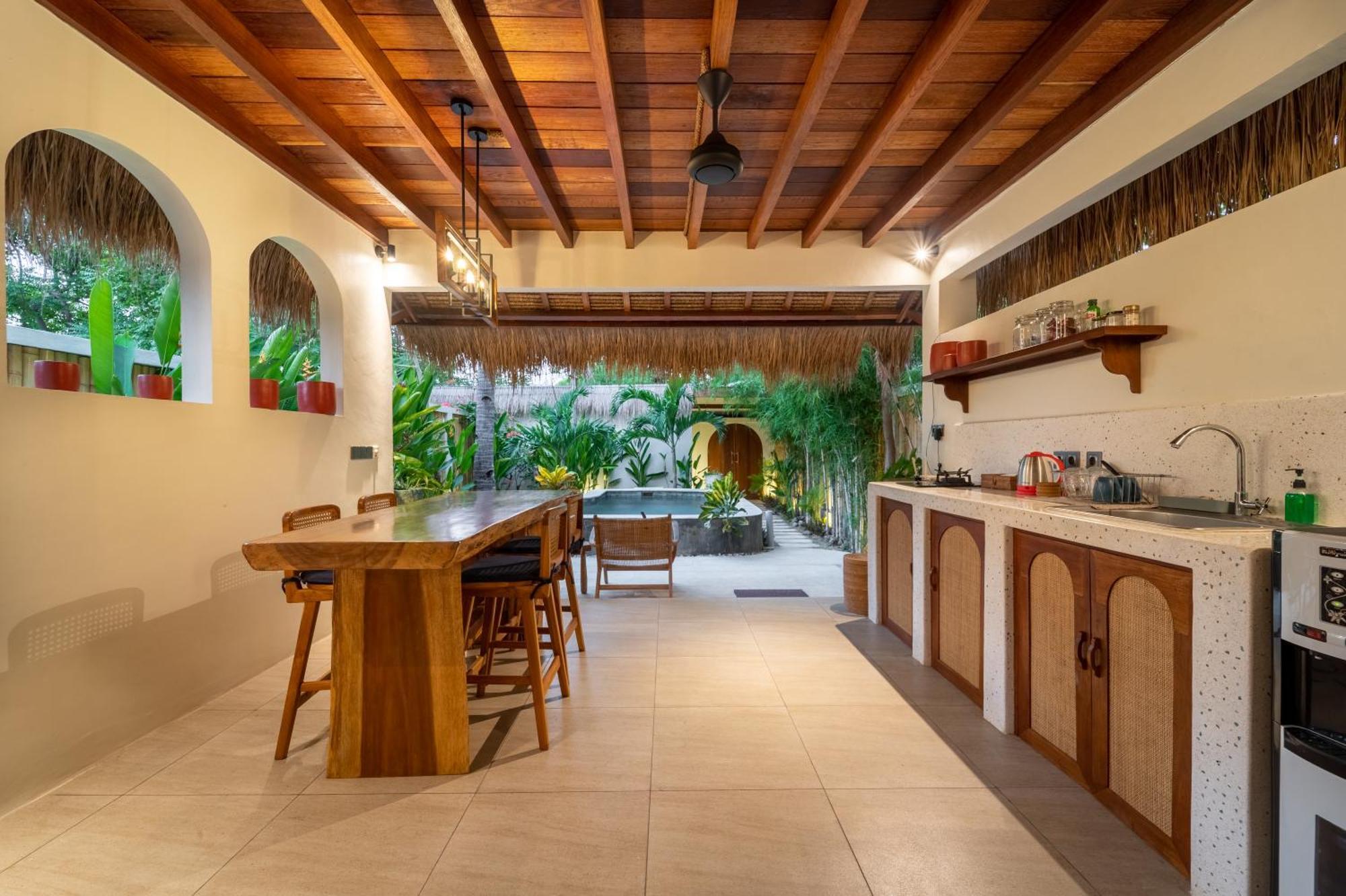 La Villa Loca Gili Islands Exterior photo